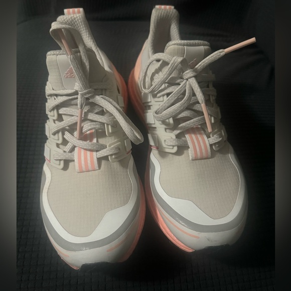 Adidas gray with pink size 6 1/2 - Picture 4 of 4